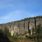 Selsky Dvur 2 * Полице-над-Метуйи
