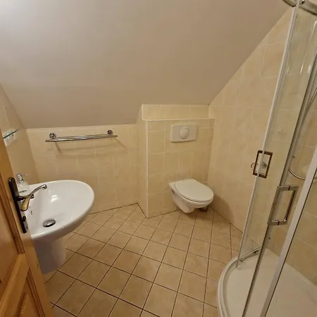 Konukevi Selsky Dvur 2 *